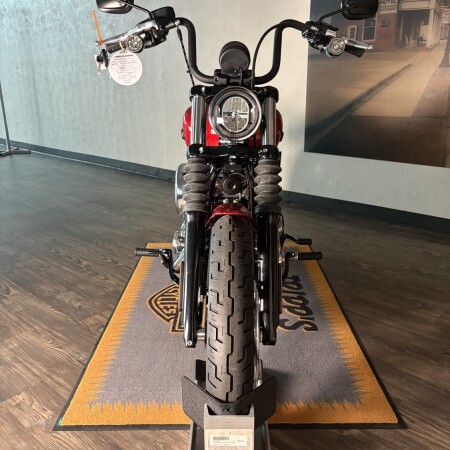 FXBB 2026 Street Bob® thumb 1