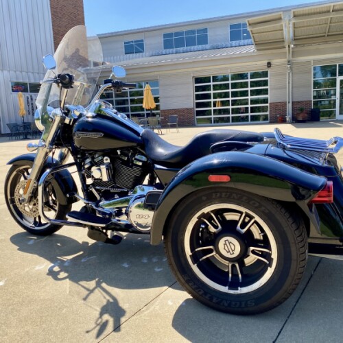 2020 Harley-Davidson Freewheeler Vivid Black thumb 2