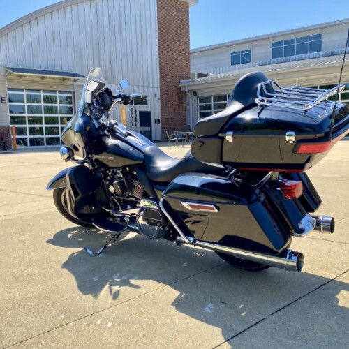 2018 Harley-Davidson Ultra Limited Vivid Black thumb 2
