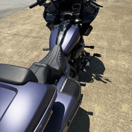 FLTRX 2025 Road Glide™ thumb 3
