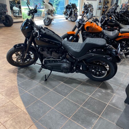  2023 Harley-Davidson® Low Rider® S thumb 3