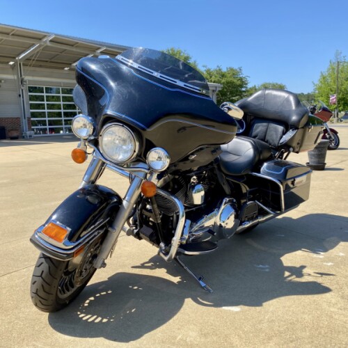 2009 Harley-Davidson Electra Glide Ultra Classic Peace Officer SE Vivid Black thumb 3