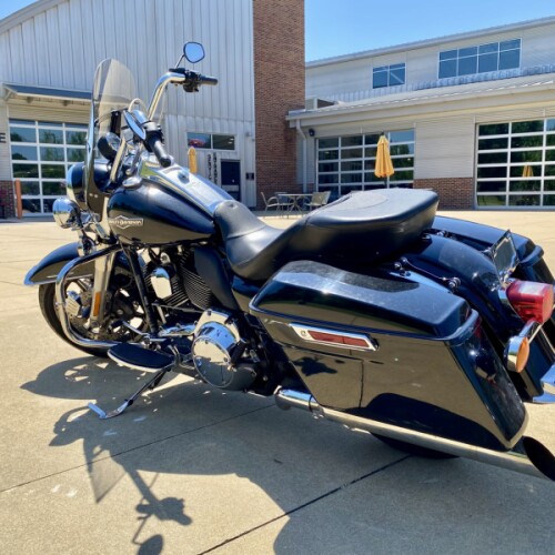 2014 Police Road King Exclusive - Vivid Black - Peace Officer thumb 2