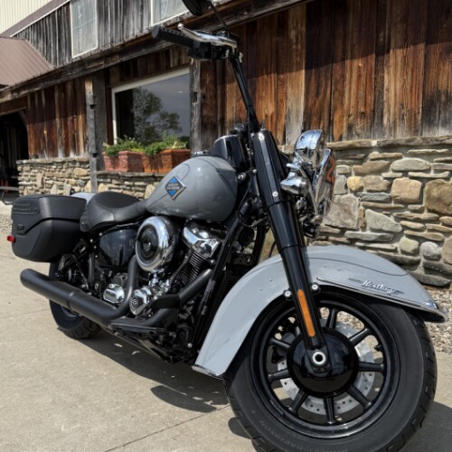 2026 Harley-Davidson® Heritage Classic Dark Billiard Gray Black Solo Cast Wheels thumb 1