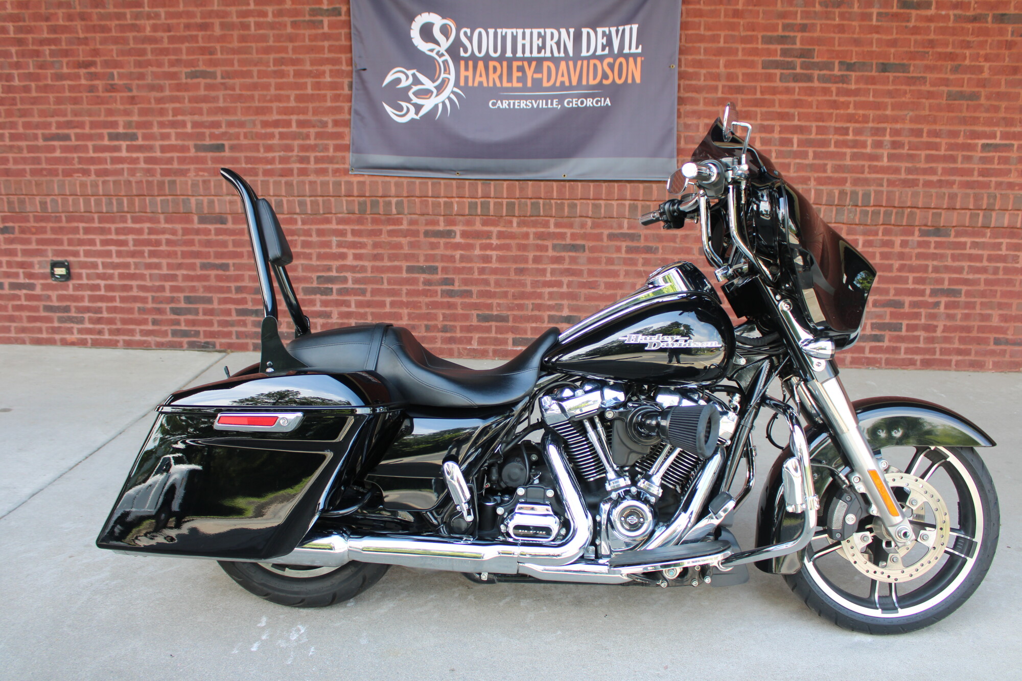 2017 Harley-Davidson® Street Glide® Special Black Denim