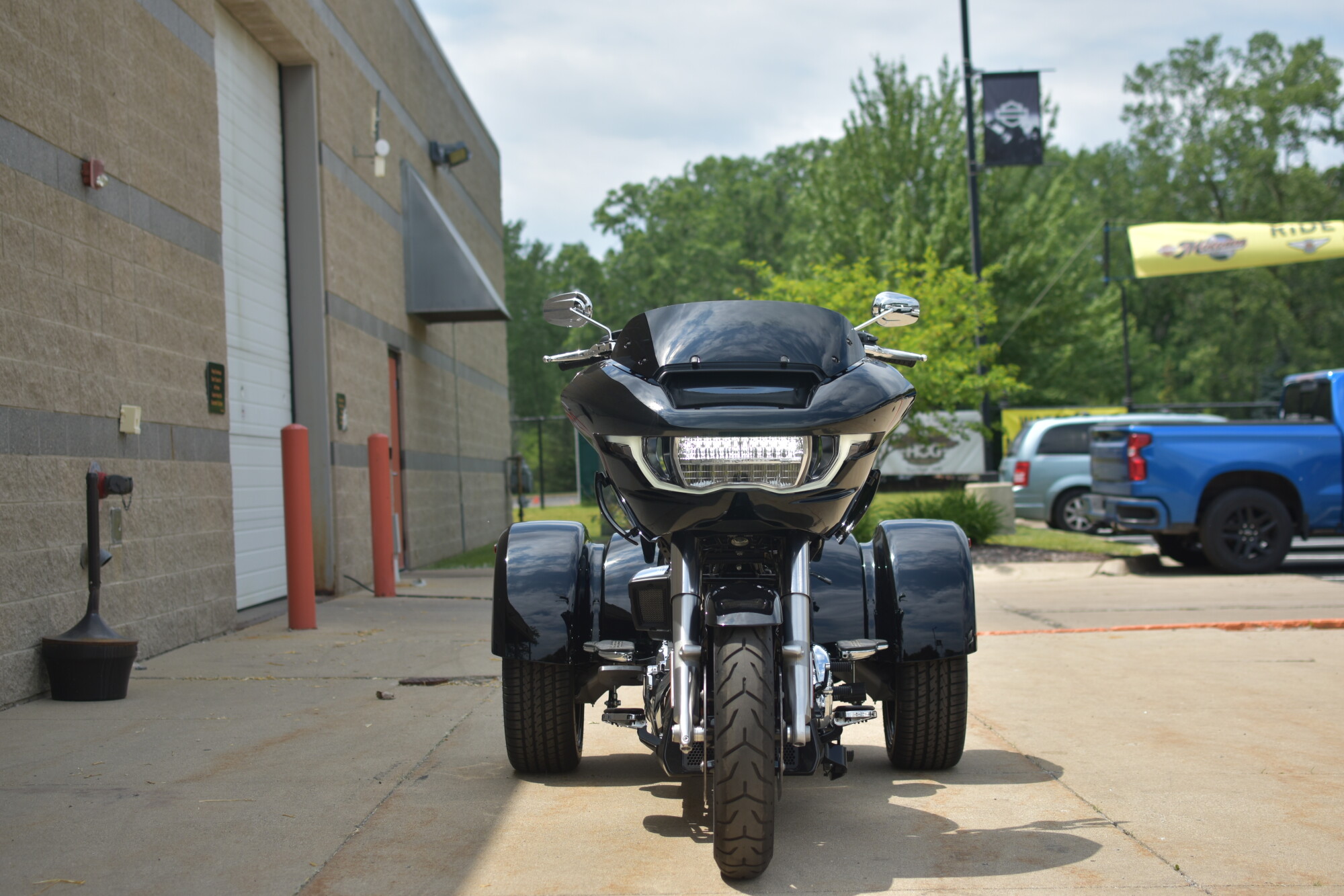 2026 Harley-Davidson® Road Glide 3 Vivid Black, photo 11