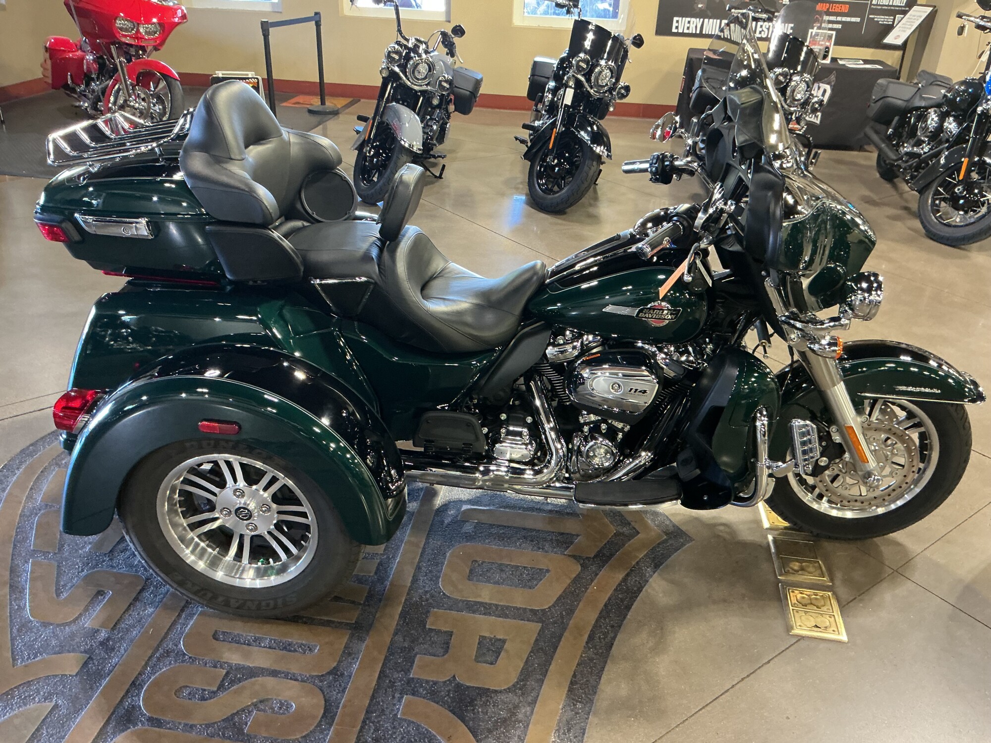 FLHTCUTG 2024 Tri Glide™ Ultra