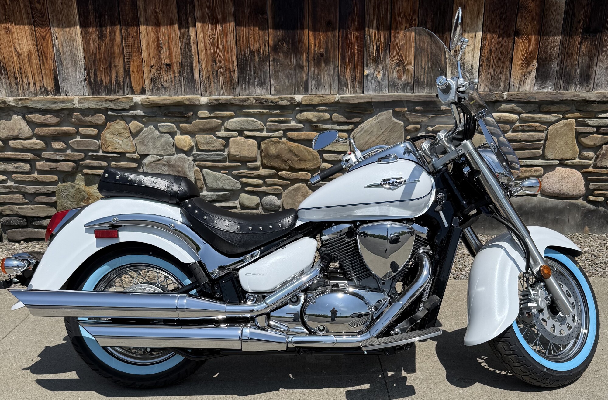 2025 Suzuki Boulevard C50T Special Pearl Brilliant White