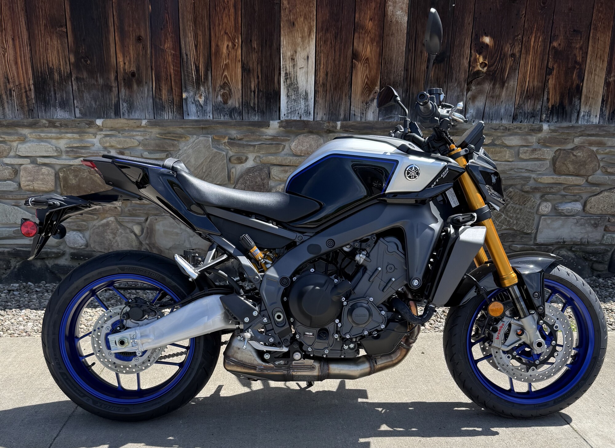 2026 Yamaha MT-09 SP Liquid Metal/Raven