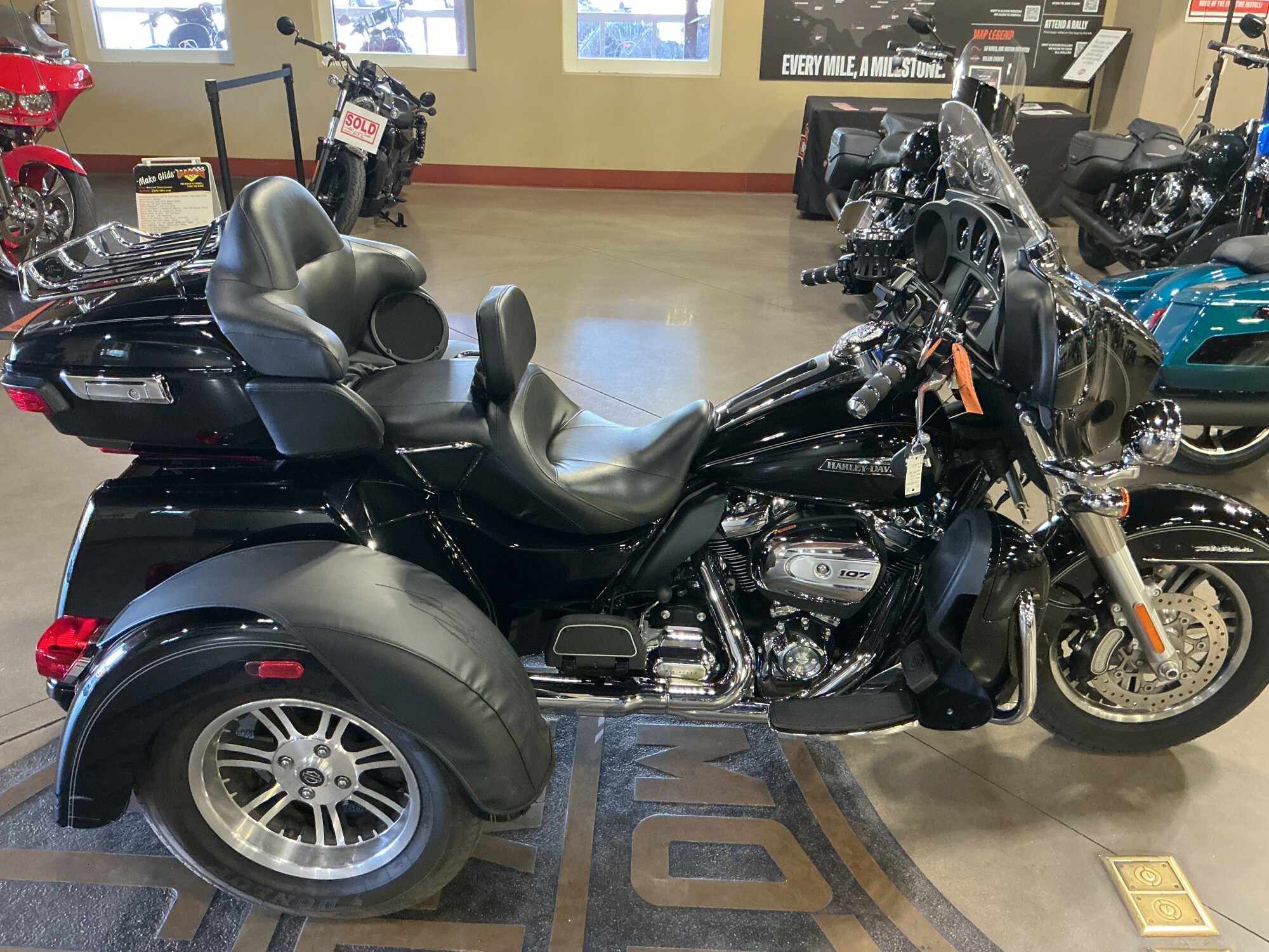 FLHTCUTG 2017 Tri Glide® Ultra