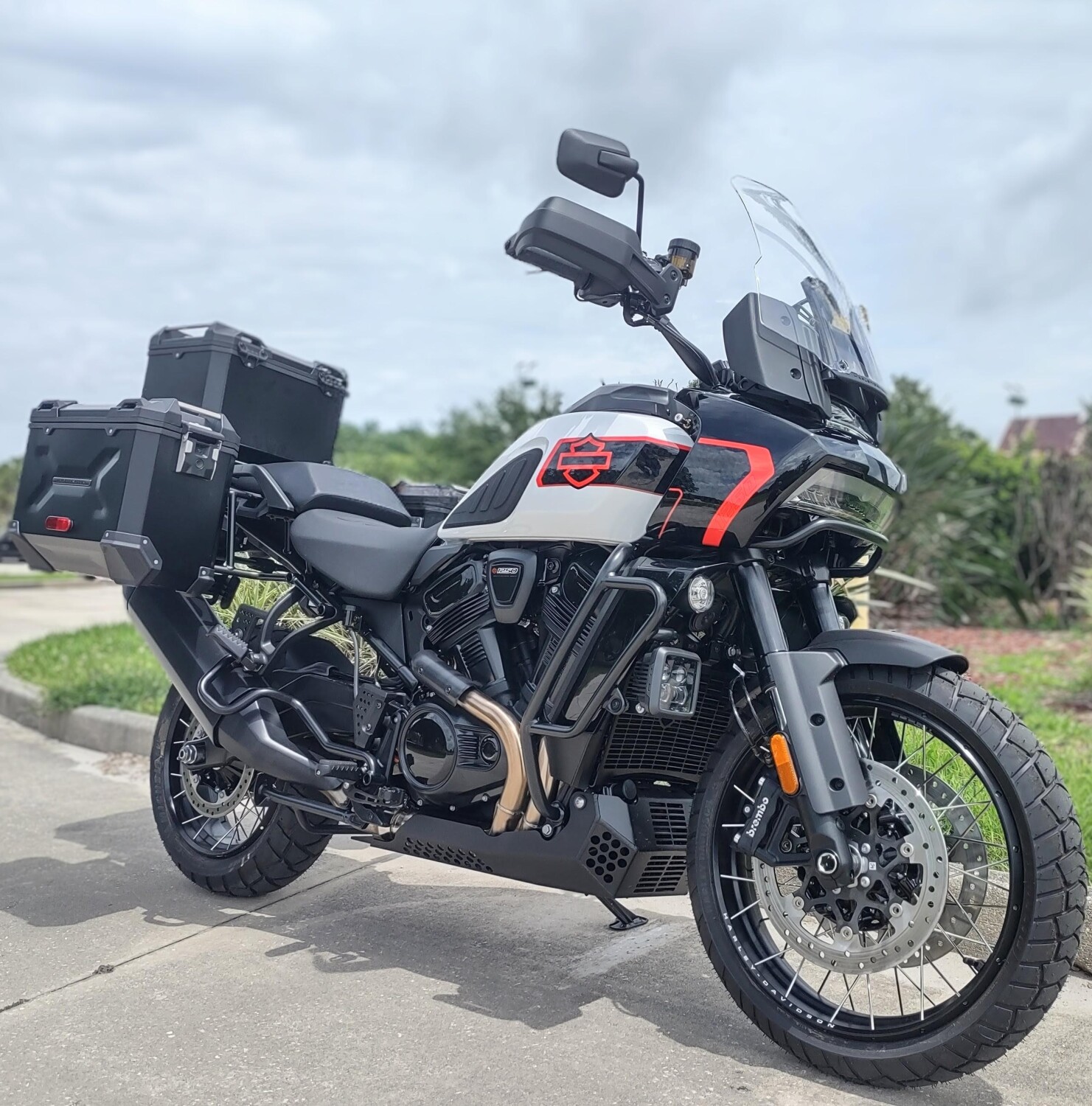 2026 RA1250L Harley-Davidson® Pan America 1250 Limited White Onyx Pearl