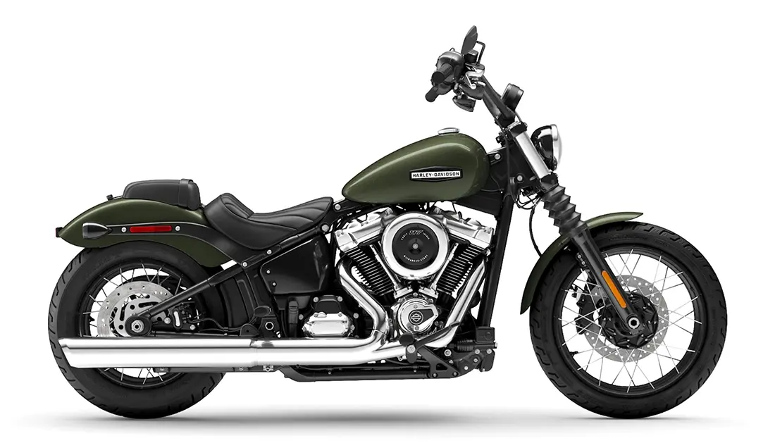 2026 Harley-Davidson® Street Bob™ Olive Steel Metallic Chrome Cast Wheels