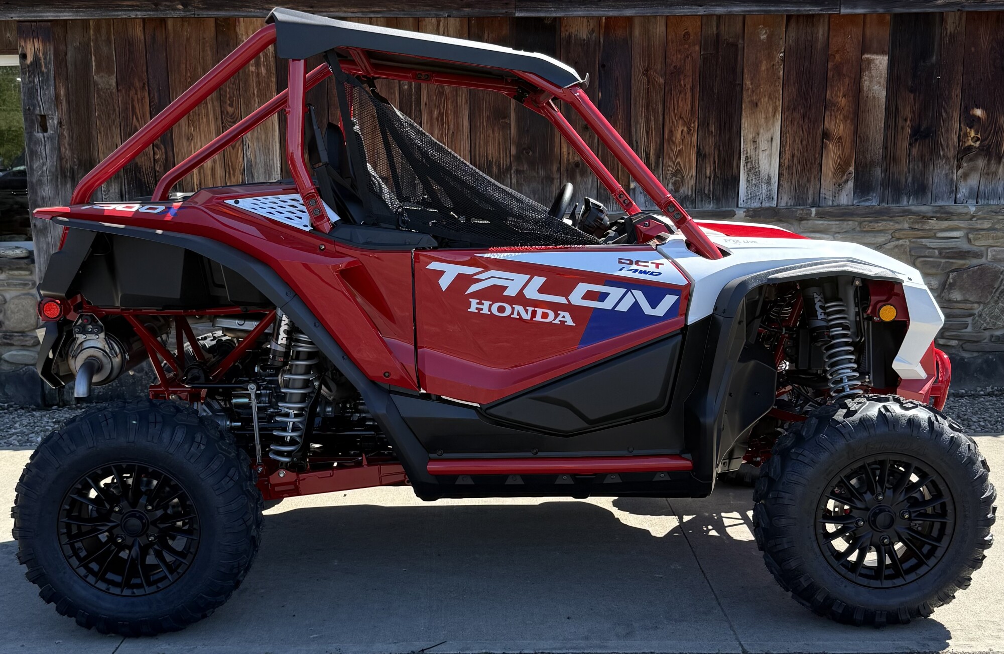 2026 Honda Talon 1000X FOX® Live Valve Pearl Red