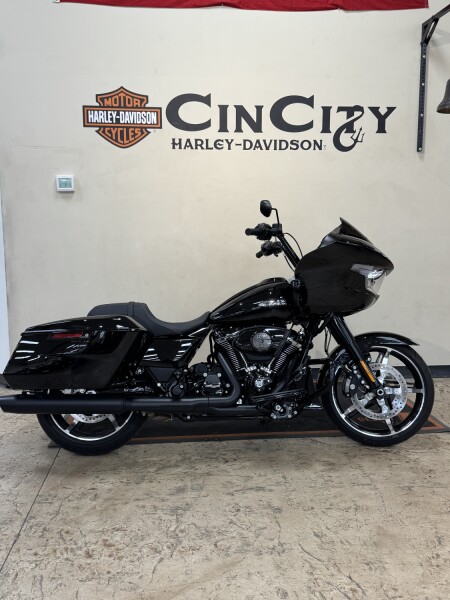 FLTRX 2025 Road Glide™