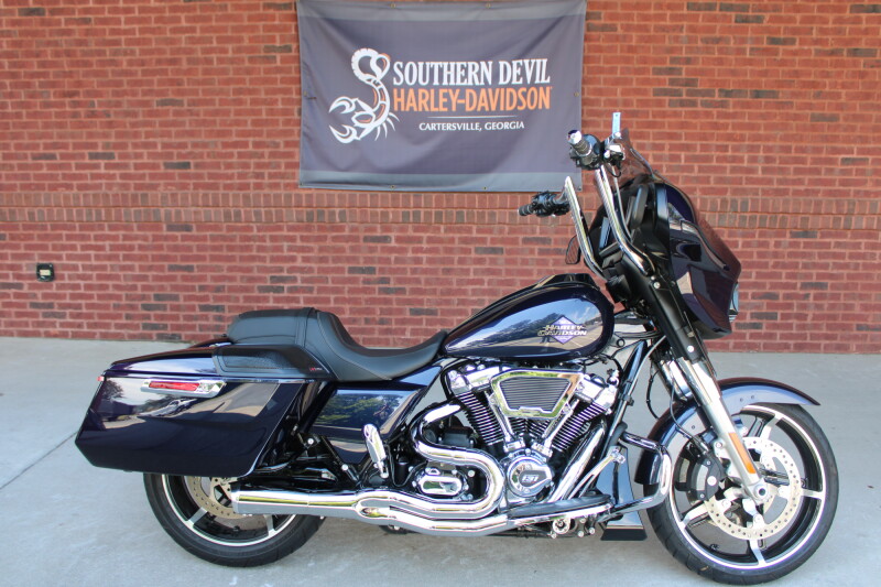 2025 Harley-Davidson® Street Glide® Mystic Shift