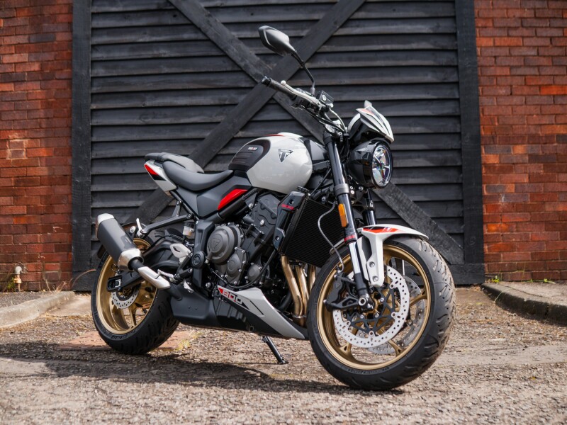 2026 Triumph Trident 800