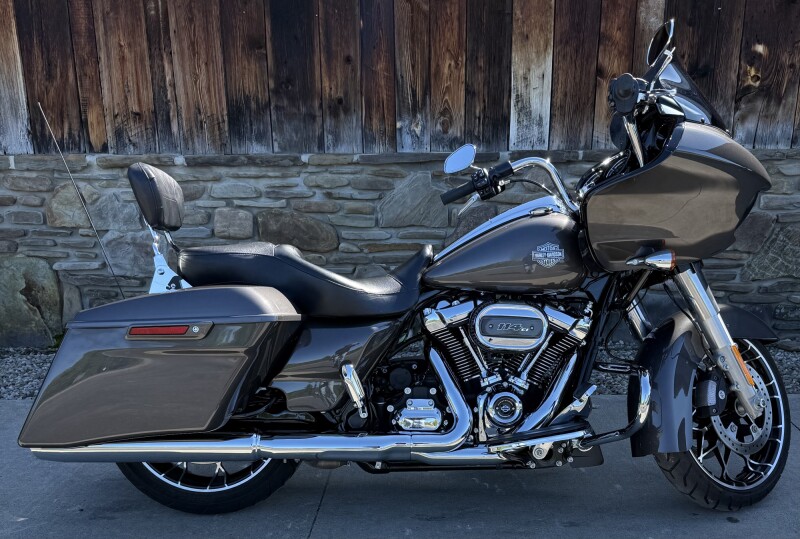 2023 Harley-Davidson® Road Glide® Special Gray Haze