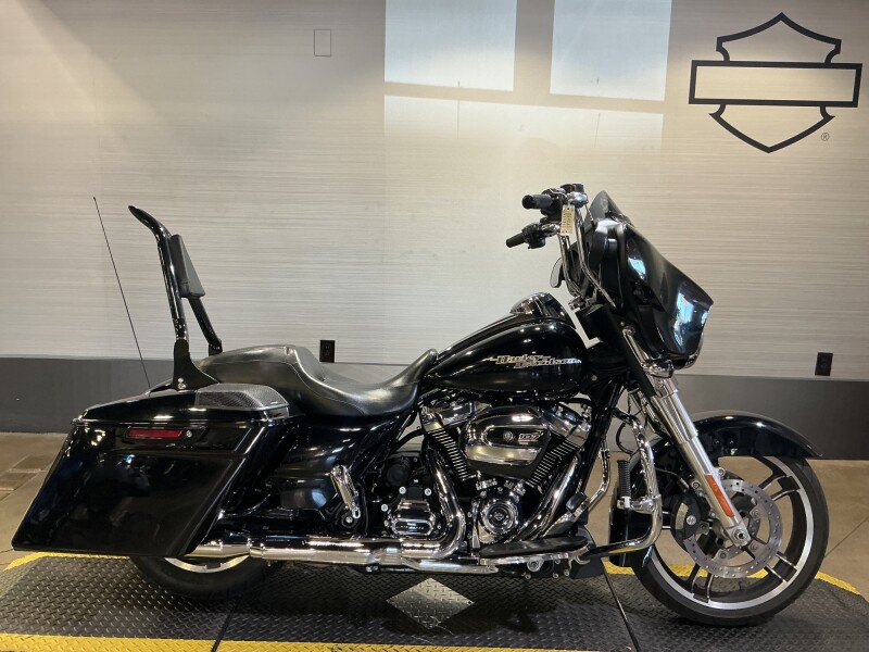 FLHX 2019 Street Glide®