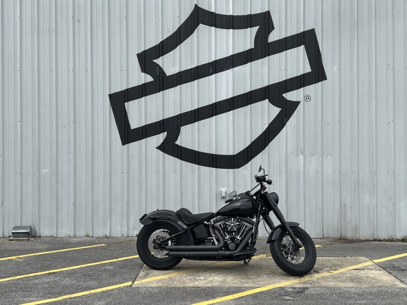 2016 Harley-Davidson® Softail Slim® S Vivid Black