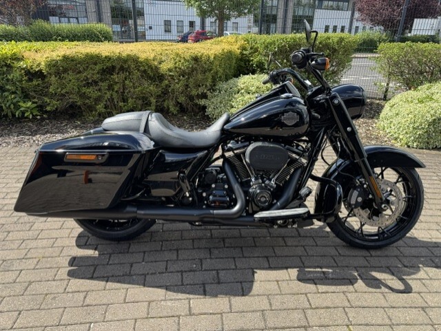 Road King Special , Black on Black, Last one we will get new 