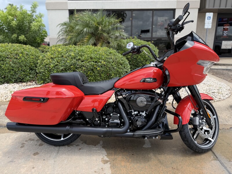 2026 Harley-Davidson® Road Glide® Blood Orange Black Trim