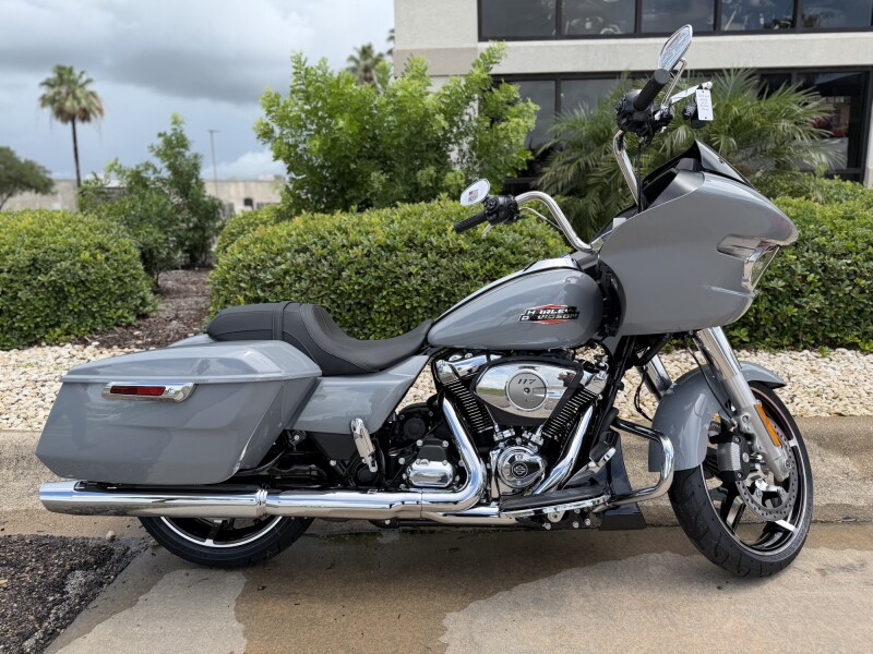 2026 Harley-Davidson® Road Glide® DRK BILIARD GRY