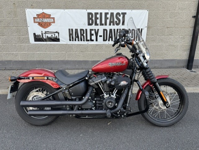 Street Bob V+H pipes , stage 1 , Crash bars , Touring Screen 