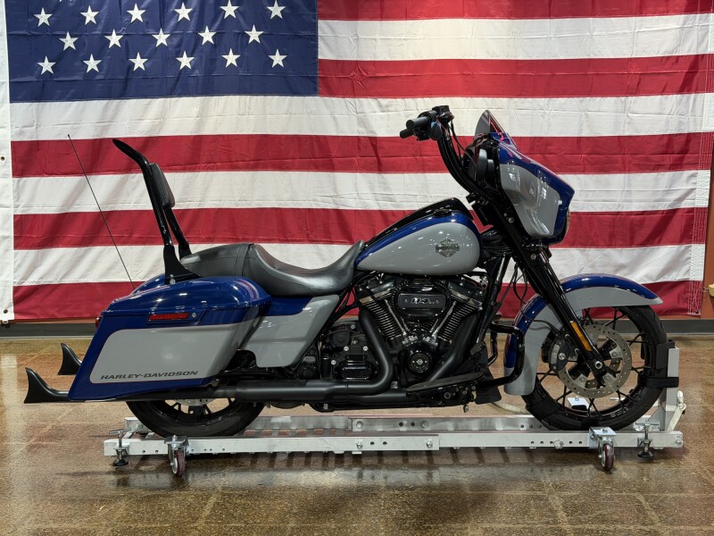 FLHXS 2023 Street Glide® Special