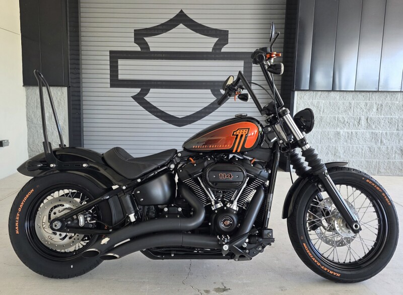 2021 Harley-Davidson® Street Bob® 114 Vivid Black