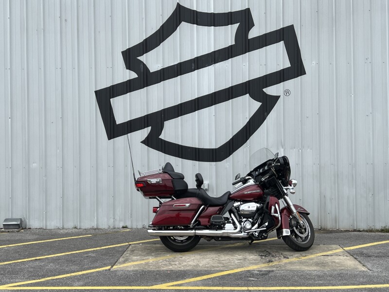 2017 Harley-Davidson® Ultra Limited Two-Tone Mysterious Red Sunglo/Velocity Red Sunglo