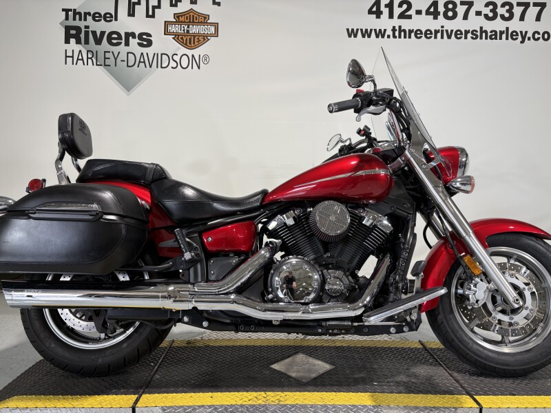 2009 Yamaha V Star 1300 Red