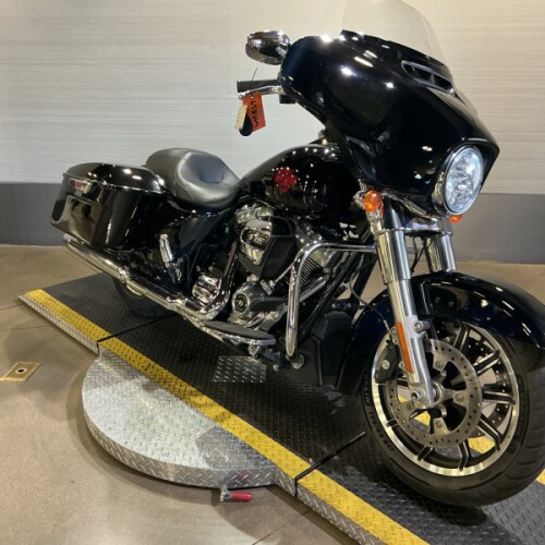 FLHT 2020 Electra Glide® Standard thumb 3