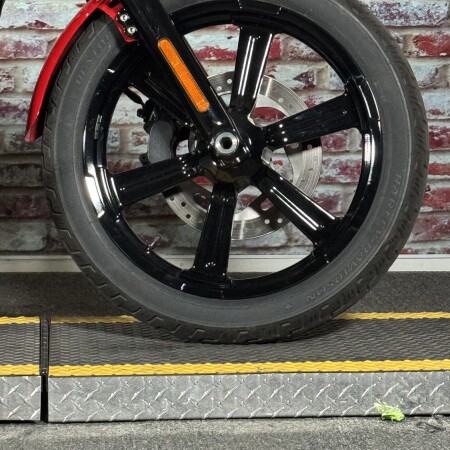 FXBBS 2022 Street Bob® 114 thumb 1