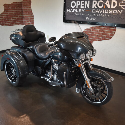 2025 Harley-Davidson® Tri Glide® Ultra Iron Horse Metallic thumb 3