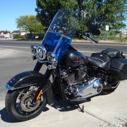 2026 Harley-Davidson® Heritage Classic Midnight Ember w/Laced Wheels thumb 2