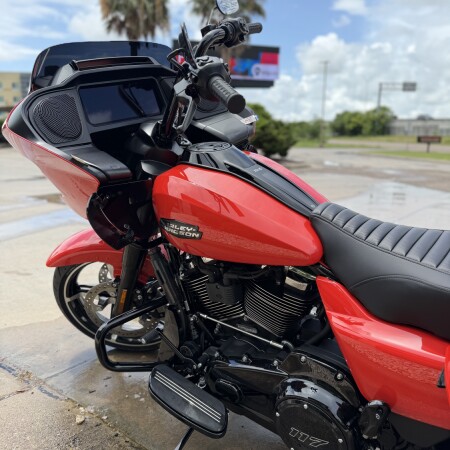 2026 Harley-Davidson® Road Glide® Blood Orange Black Trim thumb 0