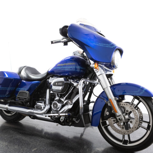 2019 Harley-Davidson® Street Glide® thumb 3