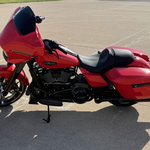 2026 Harley-Davidson® Street Glide® Blood Orange - Black thumb 0