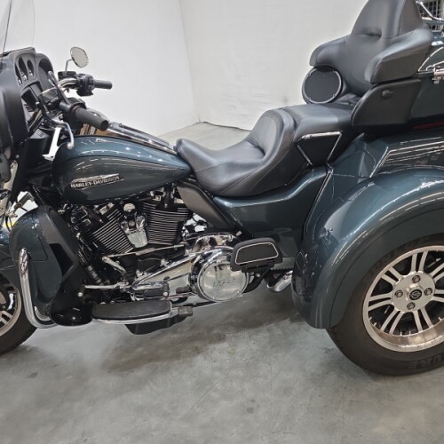 FLHTCUTG 2020 Tri Glide® Ultra thumb 1