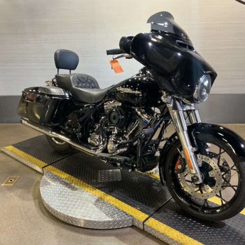 FLHX 2014 Street Glide® thumb 3