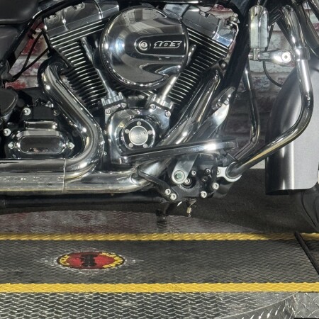 FLHX 2015 Street Glide® thumb 2