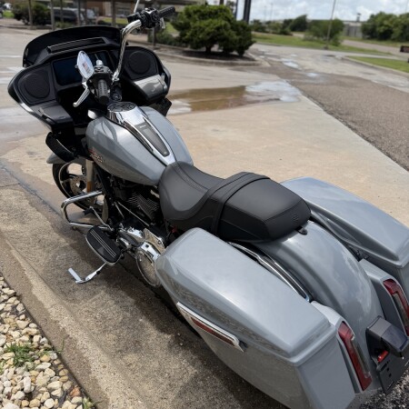 2026 Harley-Davidson® Road Glide® DRK BILIARD GRY thumb 1