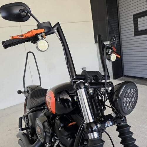2021 Harley-Davidson® Street Bob® 114 Vivid Black thumb 2