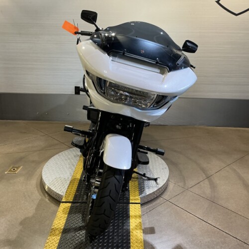 FLTRX 2024 Road Glide® thumb 2