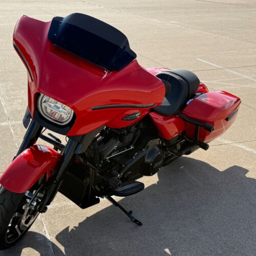 2026 Harley-Davidson® Street Glide® Blood Orange - Black thumb 1