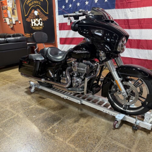 FLHXS 2015 Street Glide® Special thumb 2