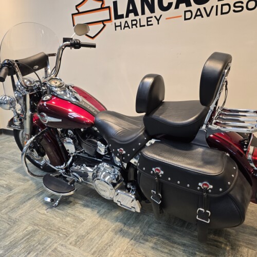 2017 Harley-Davidson® Heritage Softail® Classic Mysterious Red/Velocity Red Sunglo FLSTC thumb 0