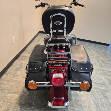 2017 Harley-Davidson® Heritage Softail® Classic Mysterious Red/Velocity Red Sunglo FLSTC thumb 2