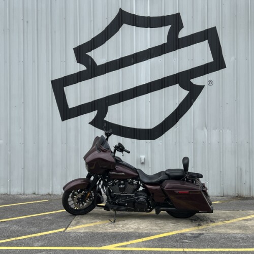 2018 Harley-Davidson® Street Glide® Special Twisted Cherry thumb 2