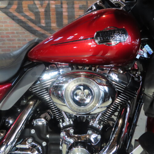 2008 Harley-Davidson® Electra Glide® Ultra Classic® CANDY RED SUN W/PINSTRIPE thumb 2